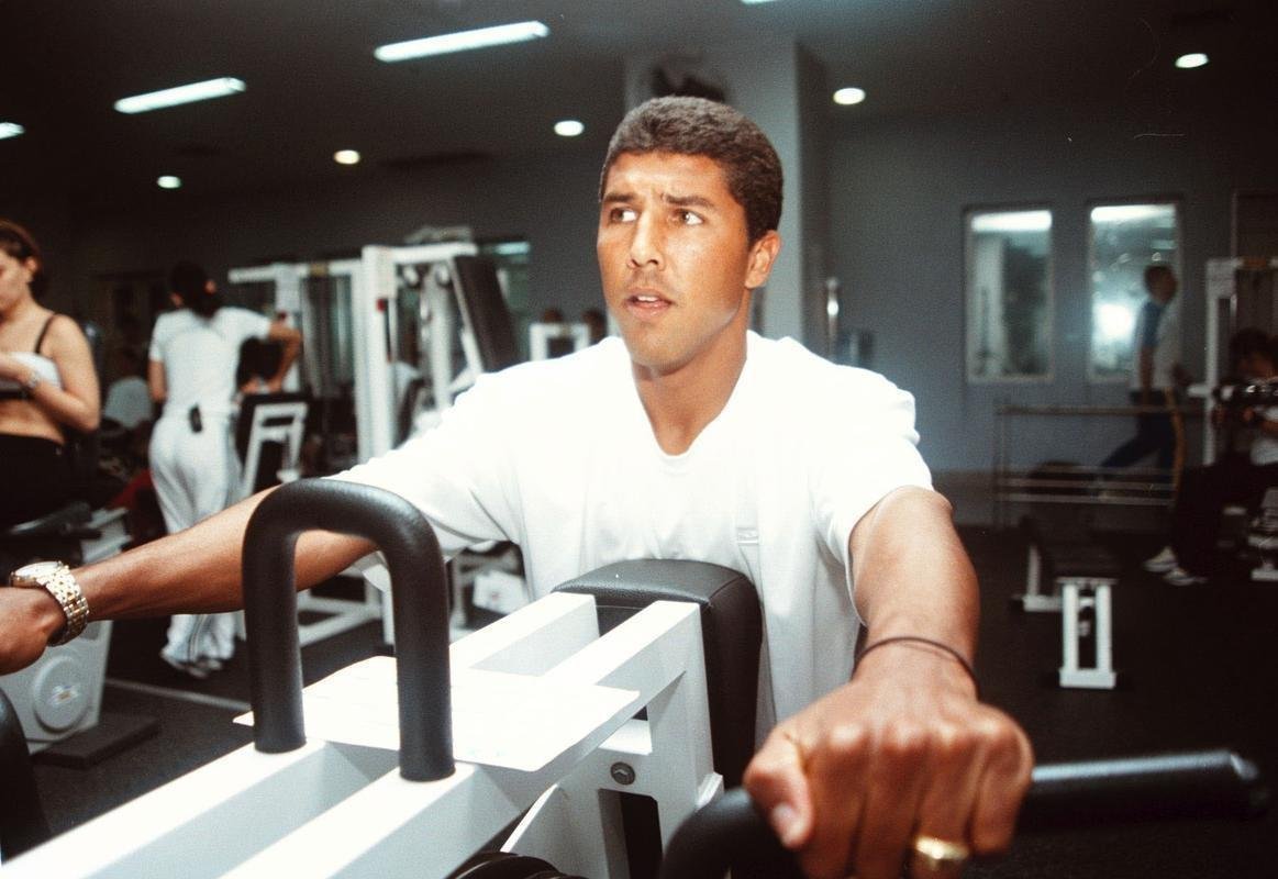 Djair - 11 gols em 85 jogos
