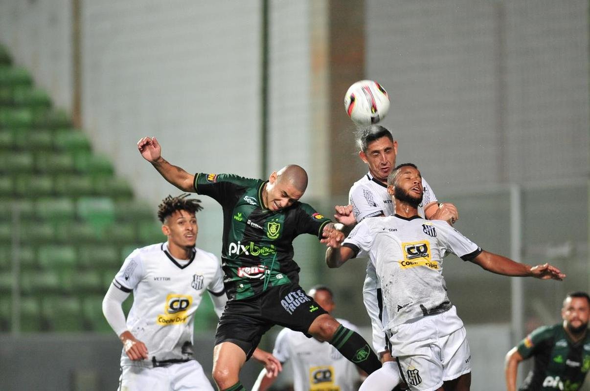 Amrica e Democrata-GV se enfrentaram no Independncia pela 2 rodada do Campeonato Mineiro