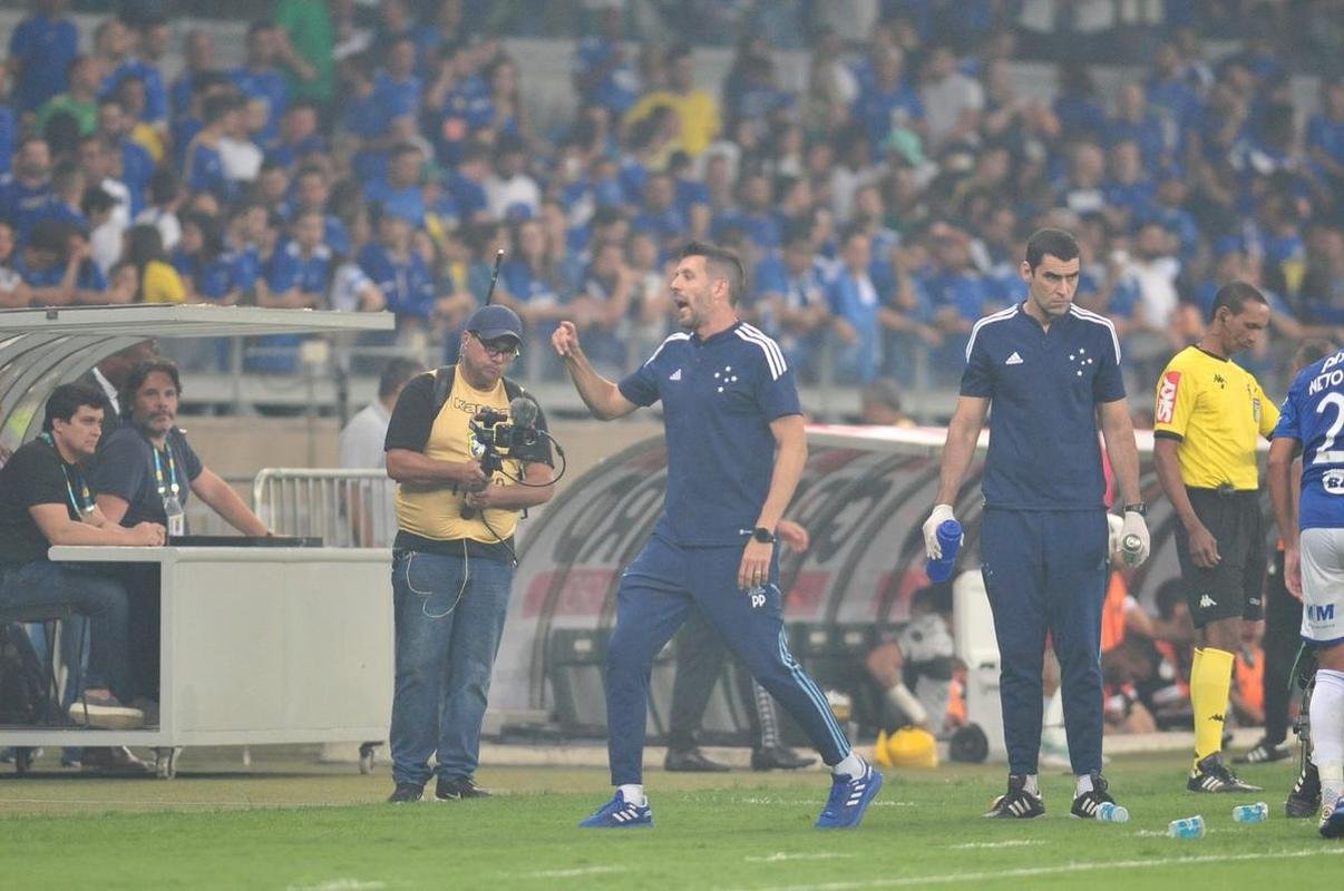 Cruzeiro x Vasco: veja fotos do jogo no Mineiro