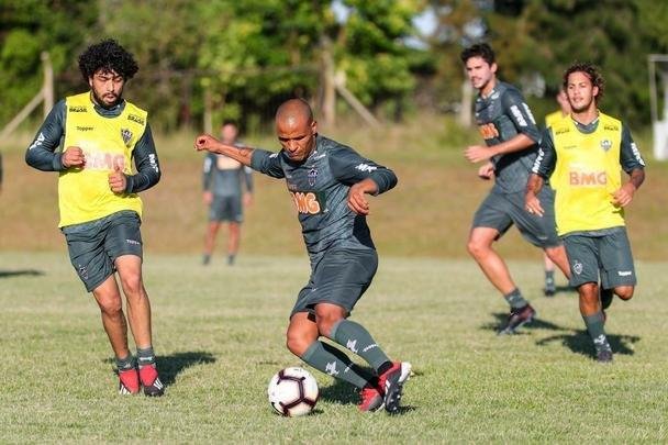 Jogadores do Atltico treinaram no CT do Danubio, em Montevidu, nesta tera-feira