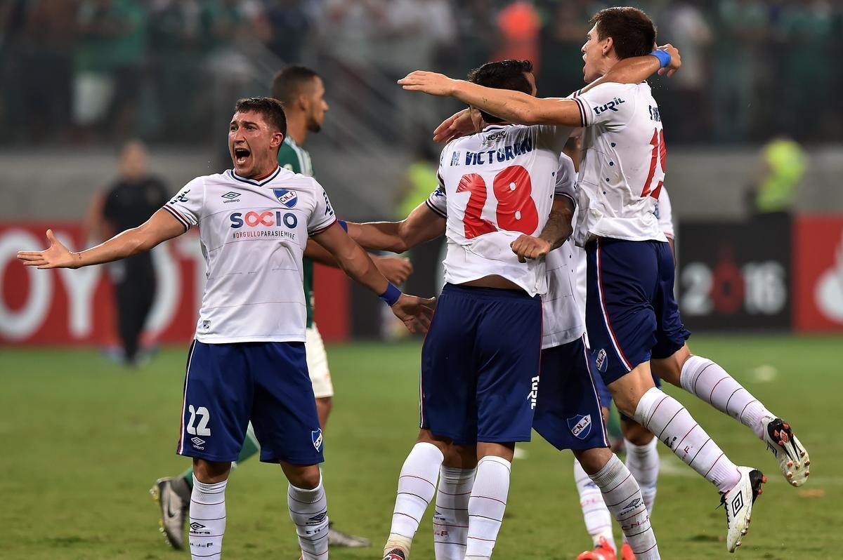 Em 2016, o Nacional-URU passou com duas vitrias, trs empates e uma derrota. O time foi eliminado nas quartas de final.