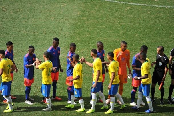 Fotos do amistoso entre os times sub-20 de Brasil e Colmbia, no Independncia (Alexandre Guzanshe/EM D.A Press)