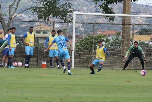 Imagens do treino do Cruzeiro nesta segunda-feira, 19 de fevereiro, na Toca da Raposa II
