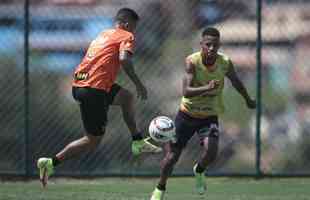 Fotos do primeiro treino de Junior Alonso no retorno ao Atltico