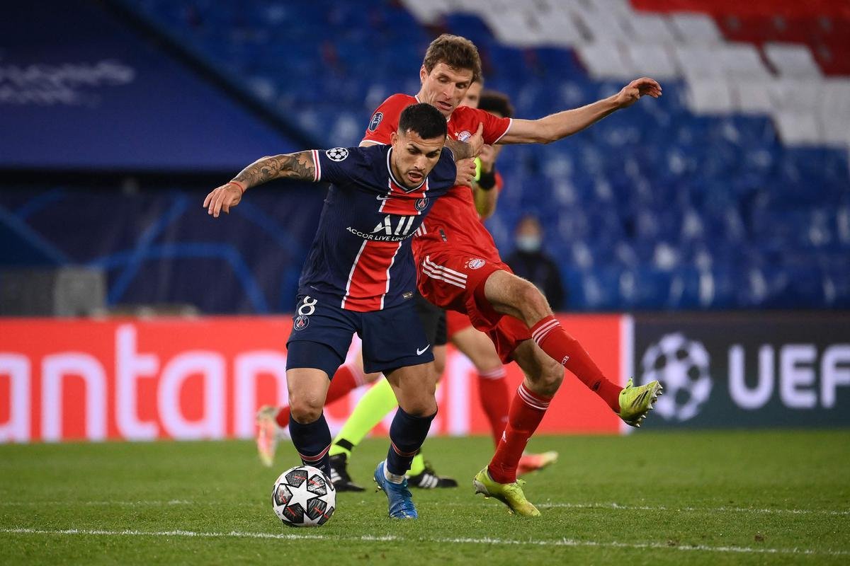Fotos do duelo entre PSG e Bayern de Munique, em Paris, pela volta das quartas de final da Liga dos Campees da Europa.