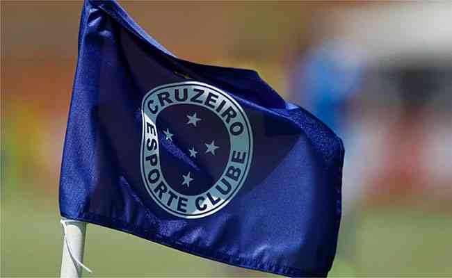 Cruzeiro reduziu oramento para 2022 em cerca de 60%, de acordo com diretor de futebol Pedro Martins