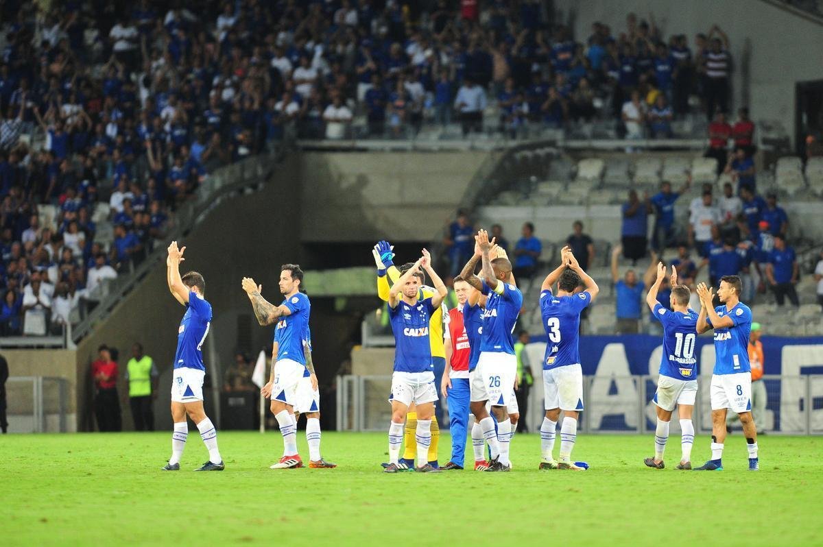 Cruzeiro vence La U por 7 a 0, assume segundo lugar do grupo na Libertadores e segue vivo na disputa