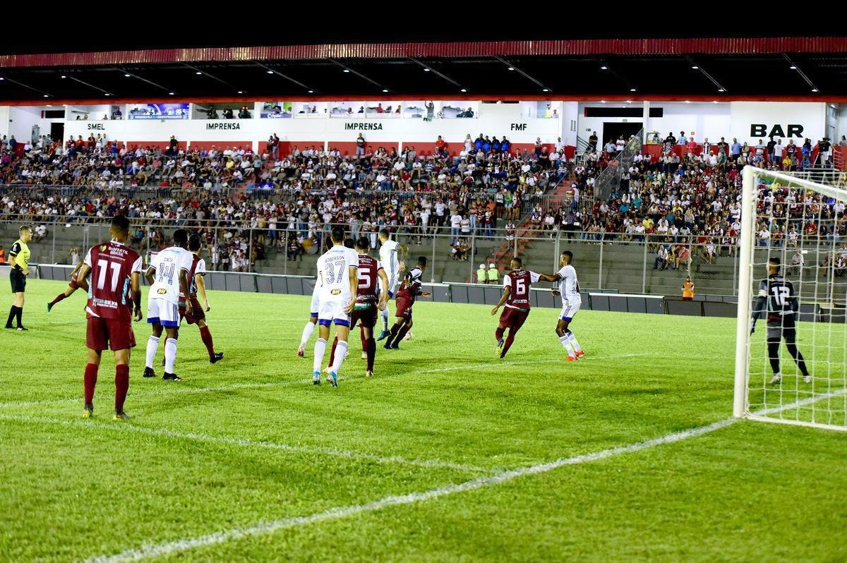 Cruzeiro buscou empate no fim da partida contra o Patrocinense 