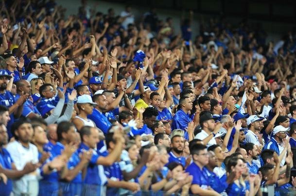 Torcida do Cruzeiro lotou Mineiro na partida de volta das quartas de final da Copa do Brasil