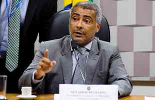 Ex-atacante, o baixinho Romário (PL) foi reeleito senador pelo Rio de Janeiro. Recebeu 2.384.331 votos.
