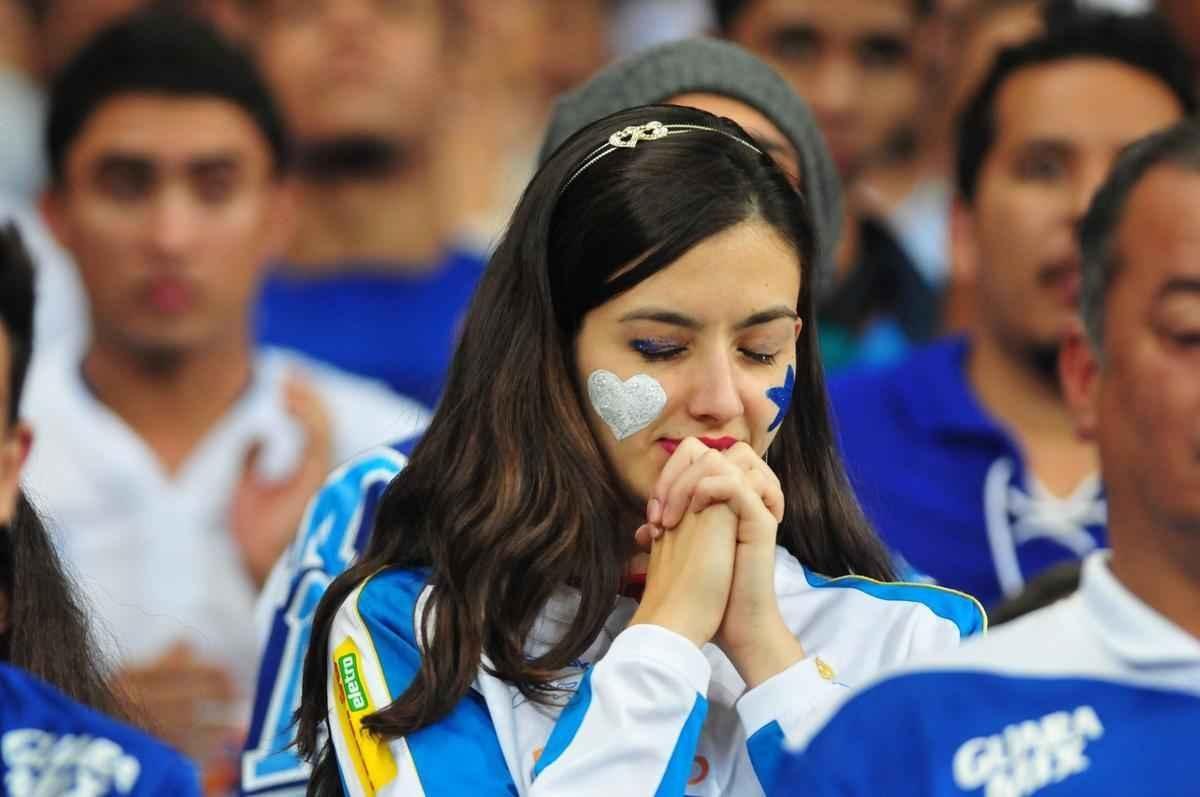 Na etapa final, com a vitria parcial, a torcida do Cruzeiro vibrou e teve esperana na classificao