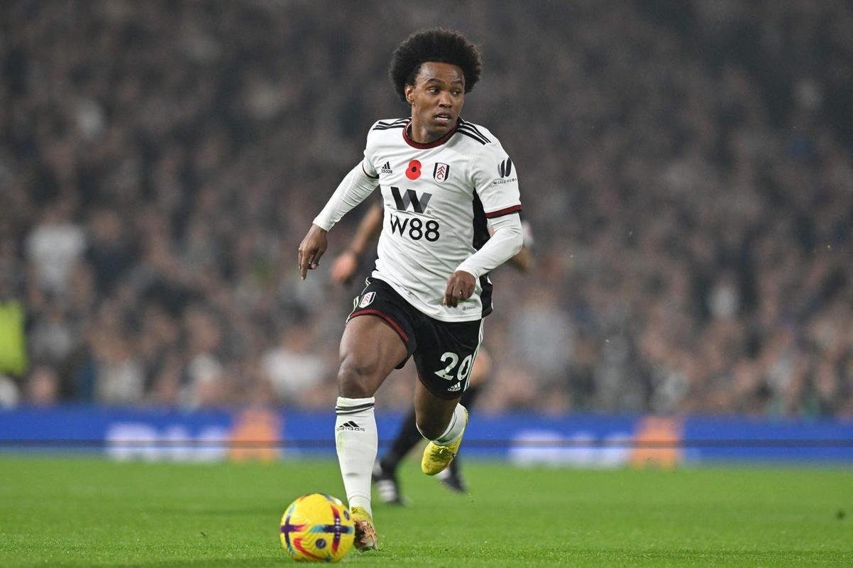 Willian, atacante do Fulham (Inglaterra) - contrato at 30/06/2023