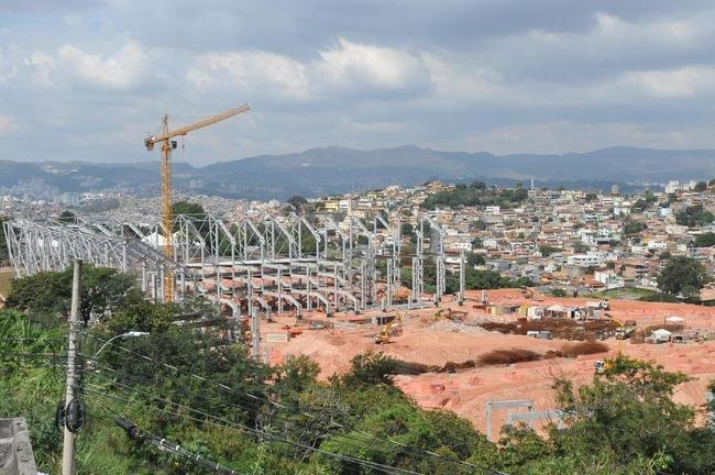 Arena MRV completa um ano de obras neste 20 de abril de 2021. Veja como est� o andamento da constru��o do est�dio do Atl�tico, que tem previs�o de ficar pronto em outubro de 2022. Ser�o 46 mil lugares, 2.333 vagas de estacionamento, 40 bares e 80 camarotes. O empreendimento fica no bairro Calif�rnia, em Belo Horizonte. (Fotos de Gladyston Rodrigues/EM/D. A Press)