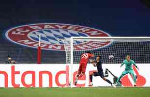 No segundo tempo, Kingsley Coman colocou o Bayern em vantagem com gol de cabea: 1 a 0