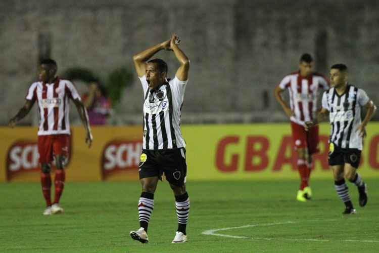 Pelo Nordestão, Náutico perdeu de virada, por 2 a 1, para o time paraibano do Botafogo. A tentativa de avançar para as quartas da competição regional naquele jogo, não teve um bom desfecho para os alvirrubros
