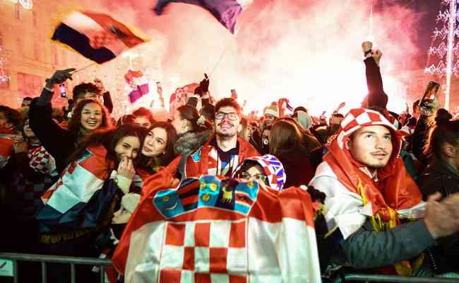 Festa em Zagreb com a vitria da Crocia e a conquista do terceiro lugar na Copa do Mundo do Catar