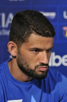 Cruzeiro apresentou o volante Jadson e o lateral-direito Luis Orejuela, primeiros reforos para a temporada