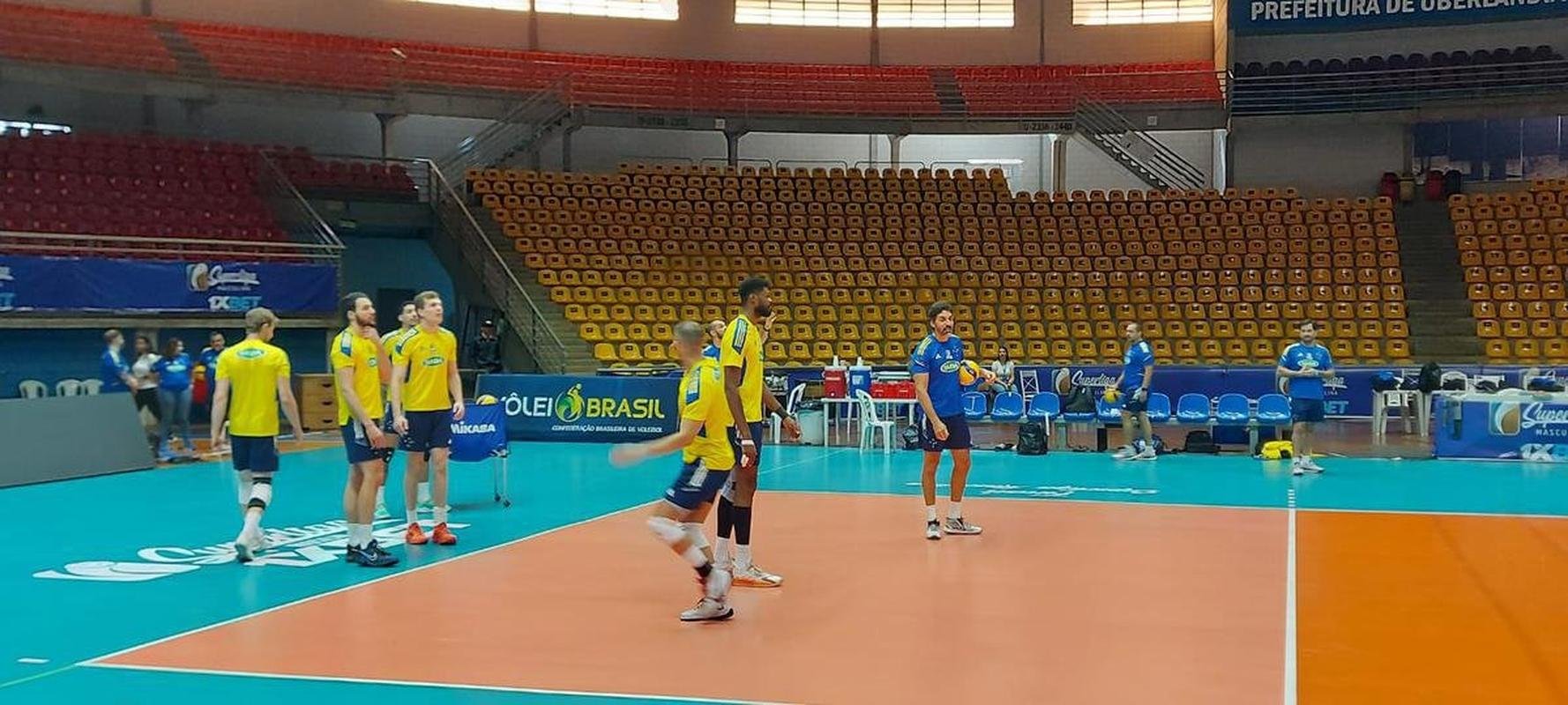 Cruzeiro treina no Sabiazinho, em Uberlndia, antes da deciso contra o Minas na Superliga Masculina