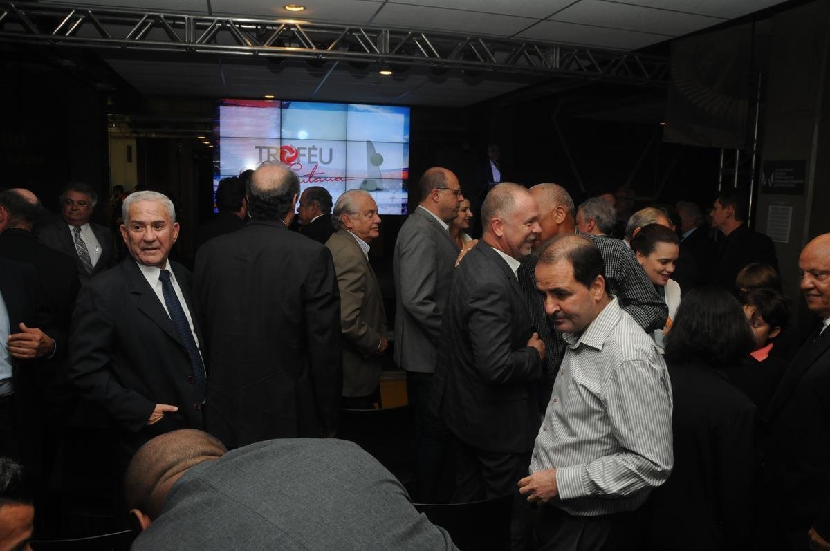 Trofu Tel Santana teve a 17 edio e premiou destaques do esporte mineiro em cerimnia no Mineiro