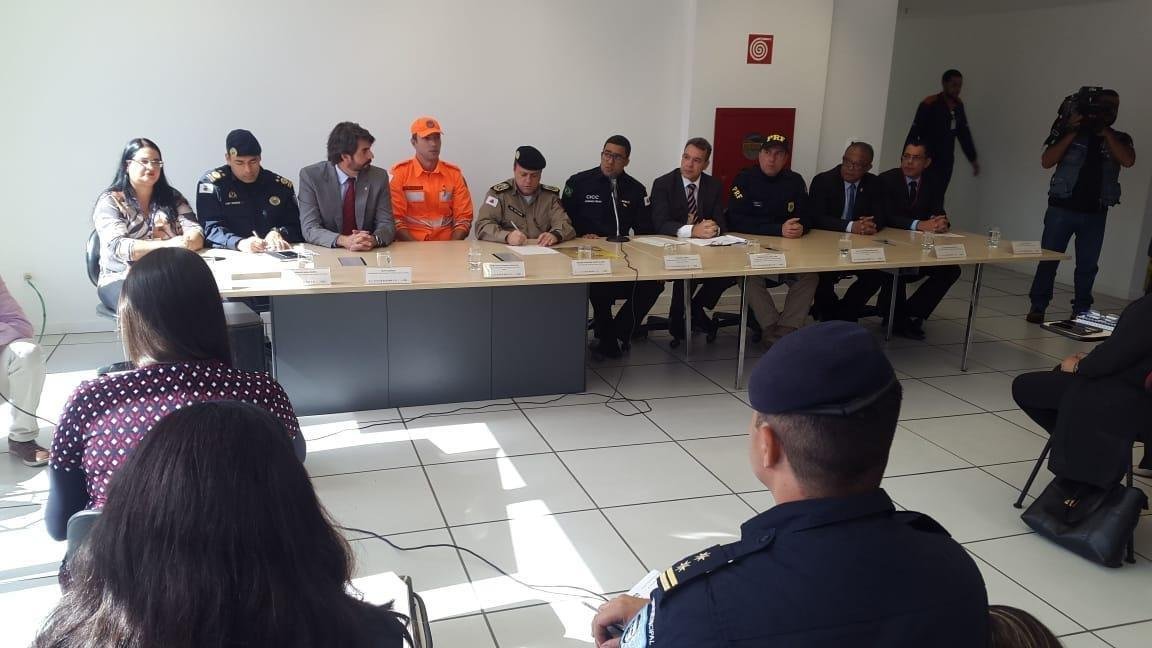 Assim como na Copa do Mundo de 2014, as instituies de segurana do estado vo atuar de forma integrada durante a Copa Amrica. As equipes de segurana de Minas Gerais que vo usar pela primeira vez nos trabalhos de grandes eventos uma plataforma de reconhecimento facial de pessoas em atitudes suspeitas. A tecnologia, ainda em forma de teste, permite que a atividade policial atue preventivamente em casos de risco.