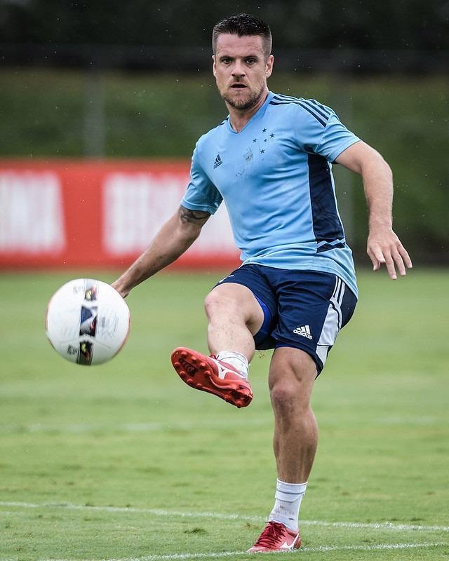 Ramiro, segundo volante (39% dos votos)