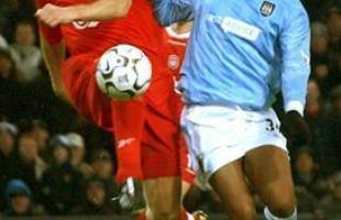 Nicolas Anelka: 103 jogos e 46 gols pelo Manchester City