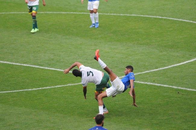 Fotos do duelo entre Cruzeiro e Sampaio Corra, no Independncia, em Belo Horizonte, pela 18 rodada da Srie B do Campeonato Brasileiro