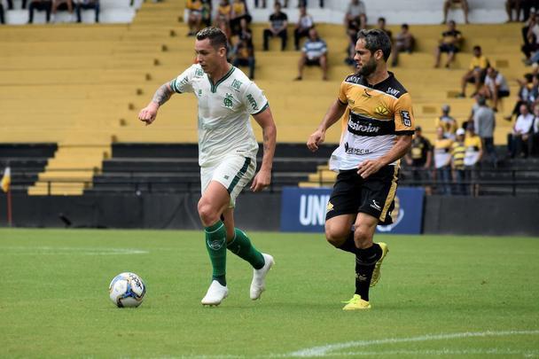 Criciúma e América se enfrentaram no Heriberto Hülse, pela terceira rodada da Série B