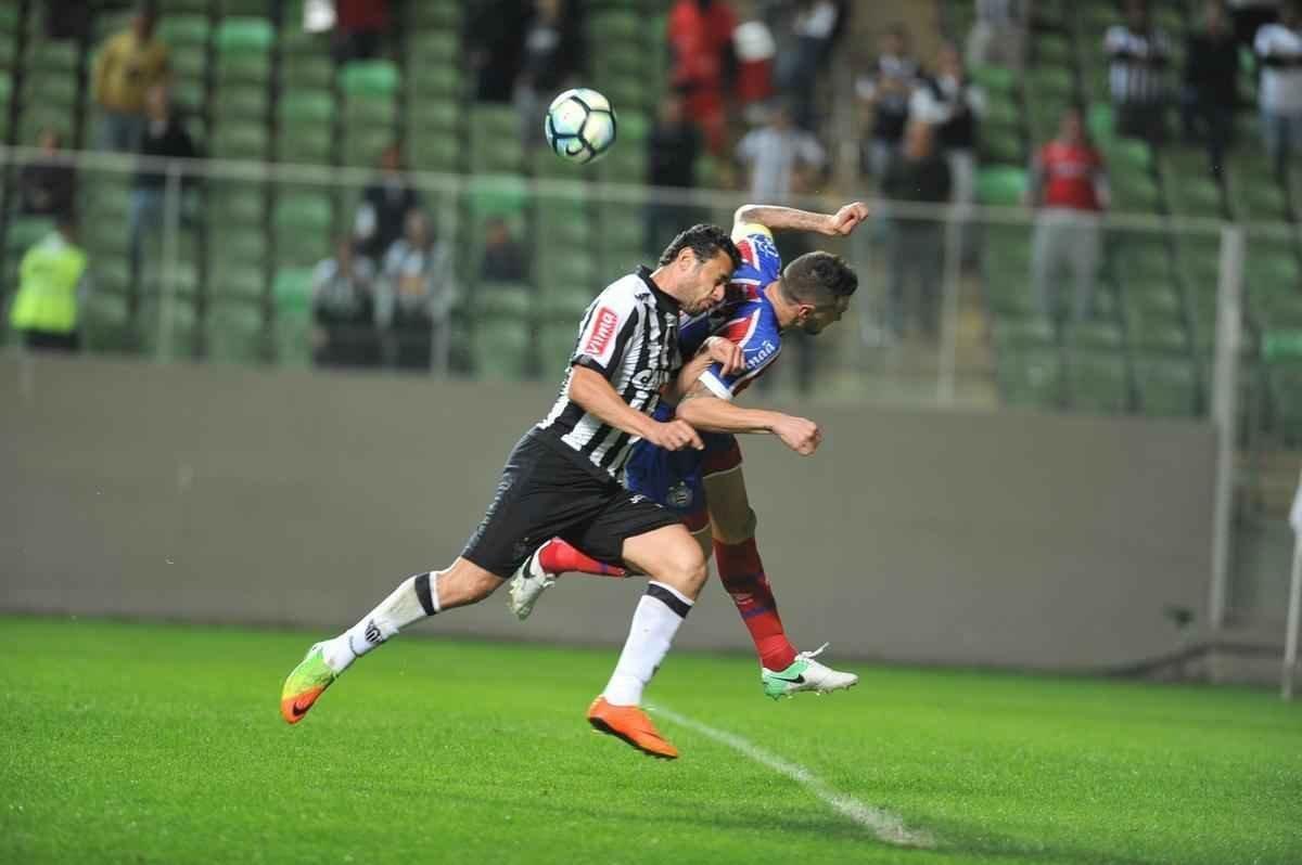 Atltico e Bahia se enfrentaram, no Independncia, pela 15 rodada do Campeonato Brasileiro