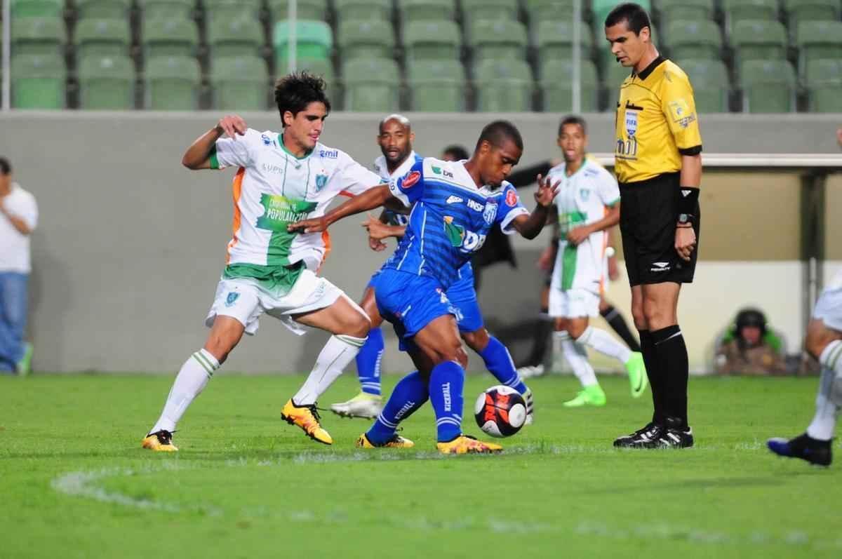 Imagens do jogo entre Amrica e URT, pelo Campeonato Mineiro, no Independncia