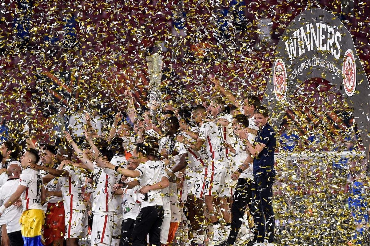 Eintracht bate o Rangers nos pnaltis, em Sevilla, e fatura a Liga Europa 