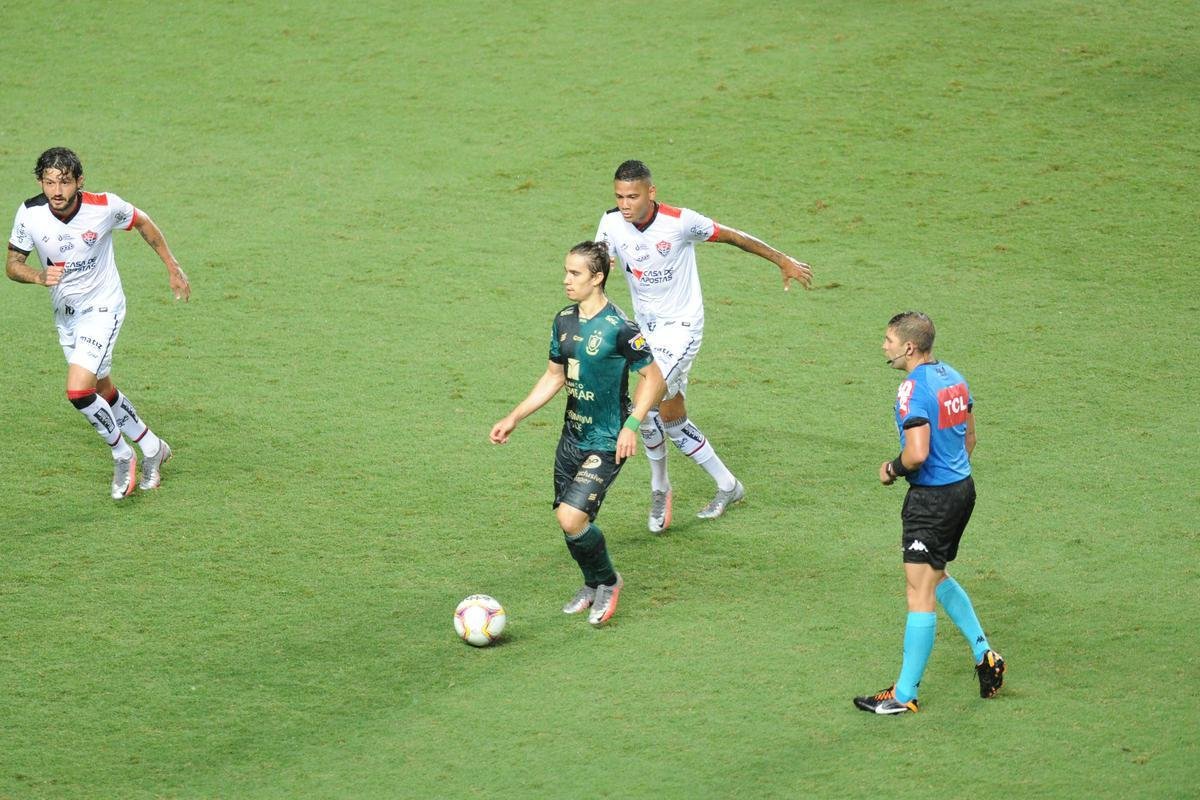 Fotos de Amrica x Vitria, no Independncia, pela 33 rodada