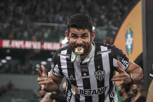 Caminho aberto para o Galo? Negociações entre Diego Costa e Besiktas  complicam 