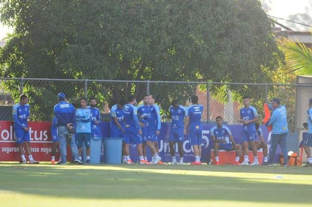 Cruzeiro se reapresentou na Toca II após classificação às quartas de final da Copa do Brasil