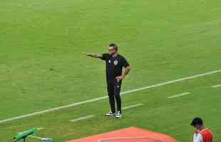 Técnico: Antonio 'El Turco' Mohamed (Atlético - venceu Paulo Sousa com 77% dos votos)