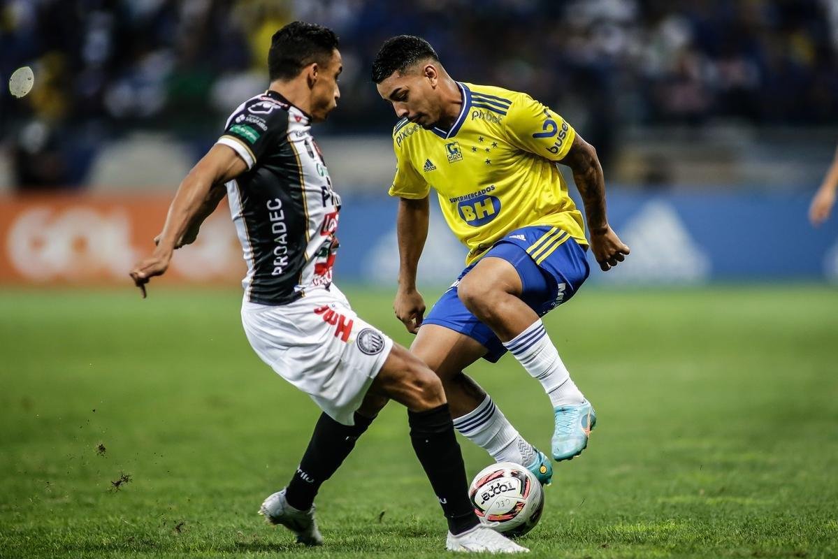 As melhores fotos do jogo entre Cruzeiro e Operrio-PR, no Mineiro, em Belo Horizonte, pela 29 rodada da Srie B do Brasileiro