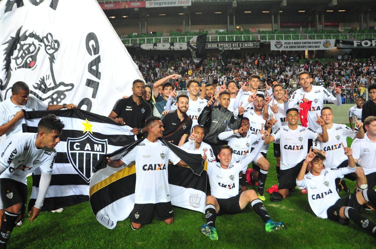 Galinho vence o Fluminense por 3 a 1, de virada, no Independncia, e conquista a Taa BH