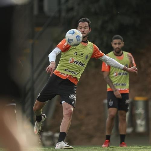 Após a eliminação na Libertadores diante do Palmeiras, jogadores do Atlético se reapresentaram na Cidade do Galo e realizaram treinamento visando o duelo contra o Internacional, pelo Campeonato Brasileiro