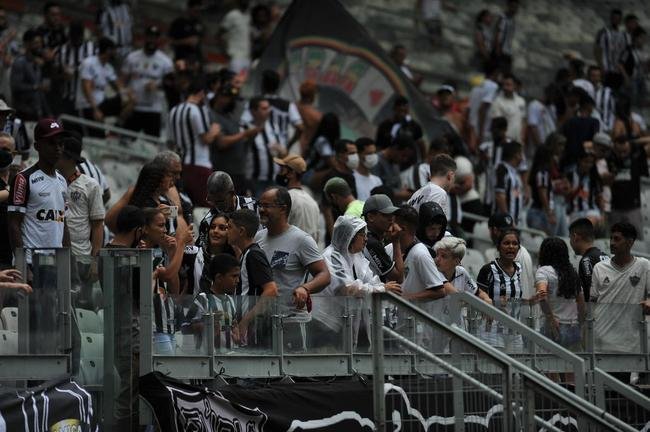 Fotos do jogo entre Atltico e Patrocinense, pelo Campeonato Mineiro