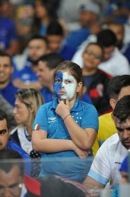 Torcida do Cruzeiro lotou o Mineiro em duelo com o Grmio pela semifinal da Copa do Brasil