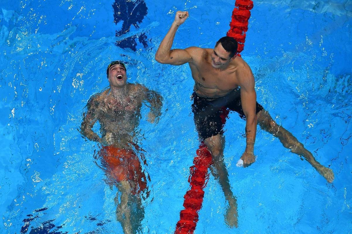Bruno Fratus, do Minas, percorreu os 50m da piscina do Tokyo Aquatics Centre em 21s57 e levou o bronze