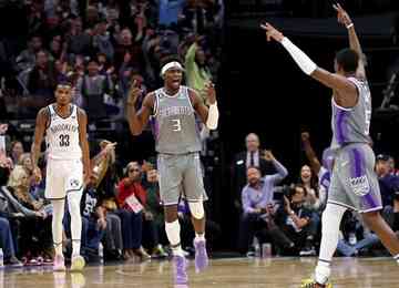 Sacramento Kings venceu o Brooklyn Nets em casa por 153 a 121, maior pontuação da franquia desde 1993