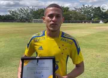 Jogador do Cruzeiro marcou um golaço na vitória por 5 a 0 diante do Sergipe, no estádio Batistão, em Aracaju, no dia 23 de fevereiro
