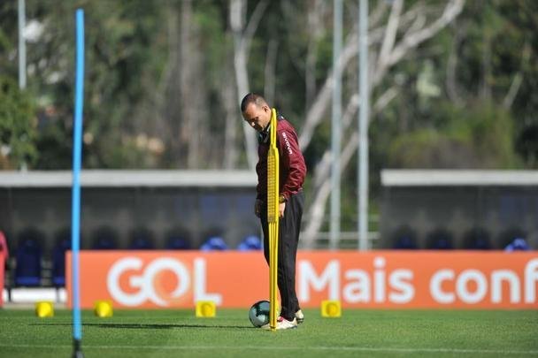 Imagens do treino da Venezuela em Belo Horizonte