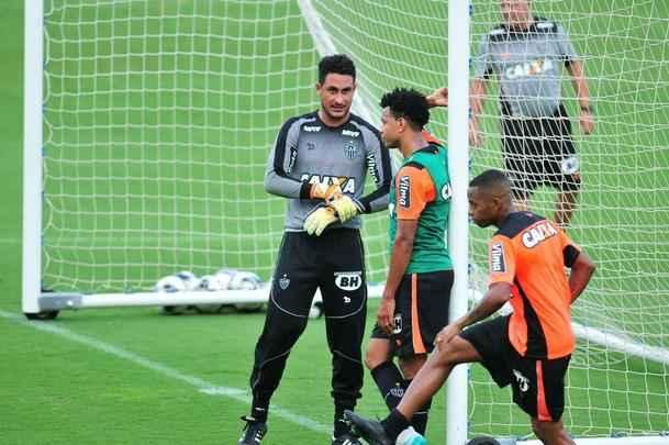 Lauro participou de treino, na Cidade do Galo, junto com o elenco do Atltico pela primeira vez