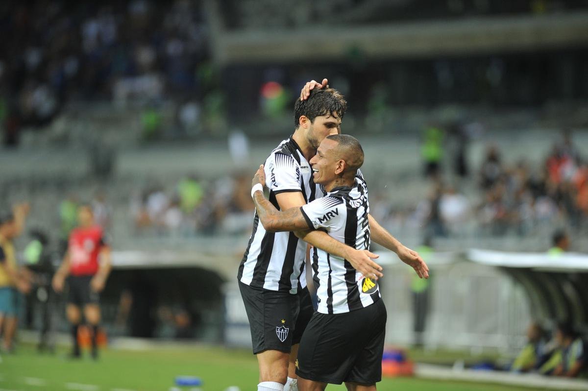 Imagens do clssico mineiro entre Atltico e Cruzeiro 