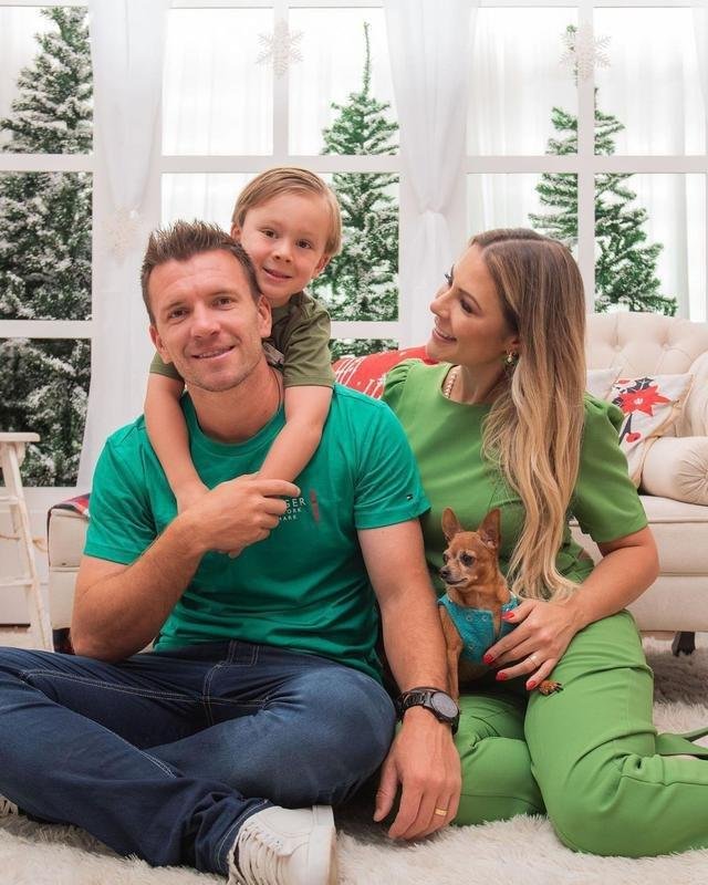 Imagem postada pelo zagueiro Eduardo Brock