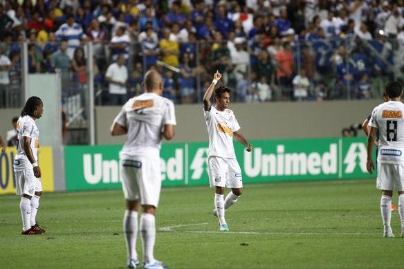 Santos, do craque Neymar, dominou a partida no Independncia e venceu com justia