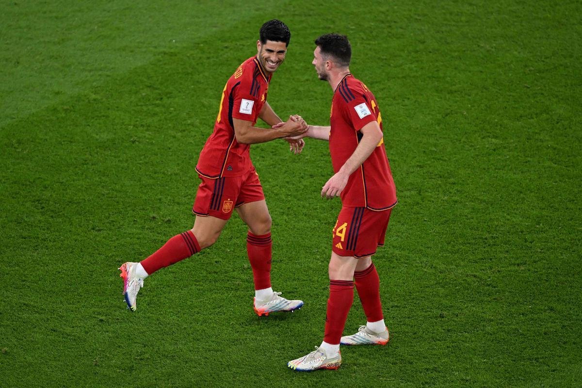 Fotos do jogo entre Espanha e Costa Rica pelo Grupo E da Copa do Mundo.
