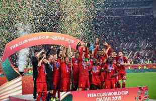 Premiao e festa do Liverpool, campeo mundial sobre o Flamengo